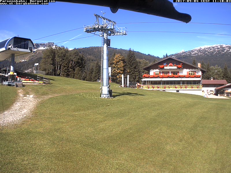 Hirschegg - Kleinwalsertal - Blick auf die Heubergmulde und den Schöntallift