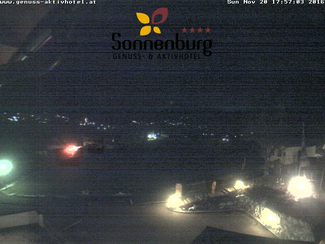 Werfen Sie einen Blick durch die Webcam des Hotel Sonnenburg in Riezlern.